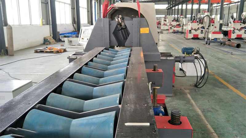 pipe conveying system for cutting band saw machine 7